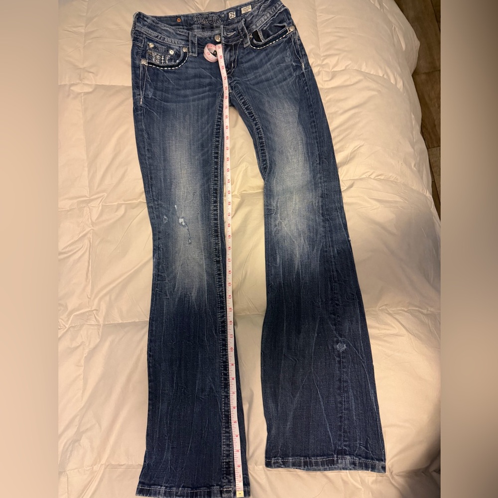 Miss Me Boot Cut Jeans Size 25 with 33 inseam - Dark Blue w/ Embellished Pockets - Picture 3 of 6